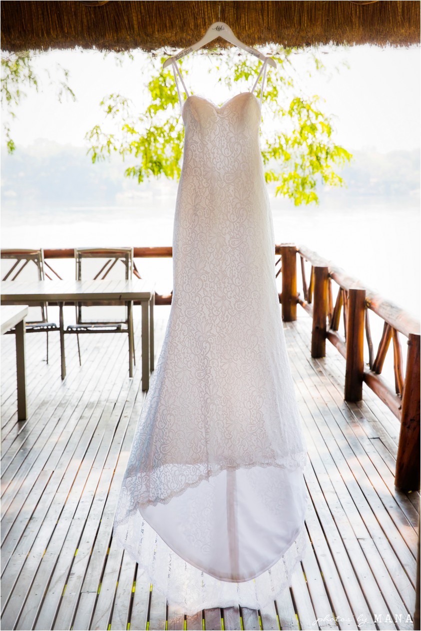 kerry-and-marius-zambezi-wedding-015