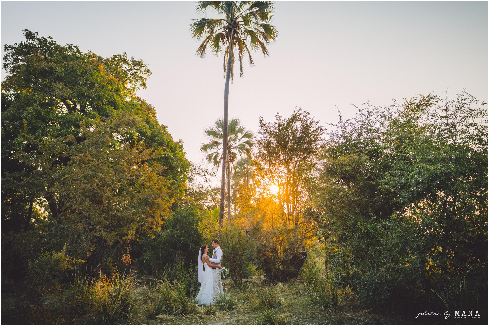 African safari wedding on the banks of the Zambezi River in Victoria Falls, Zimbabwe. Wedding planning by Vic Falls Occasions. Photography by Photos by Mana.