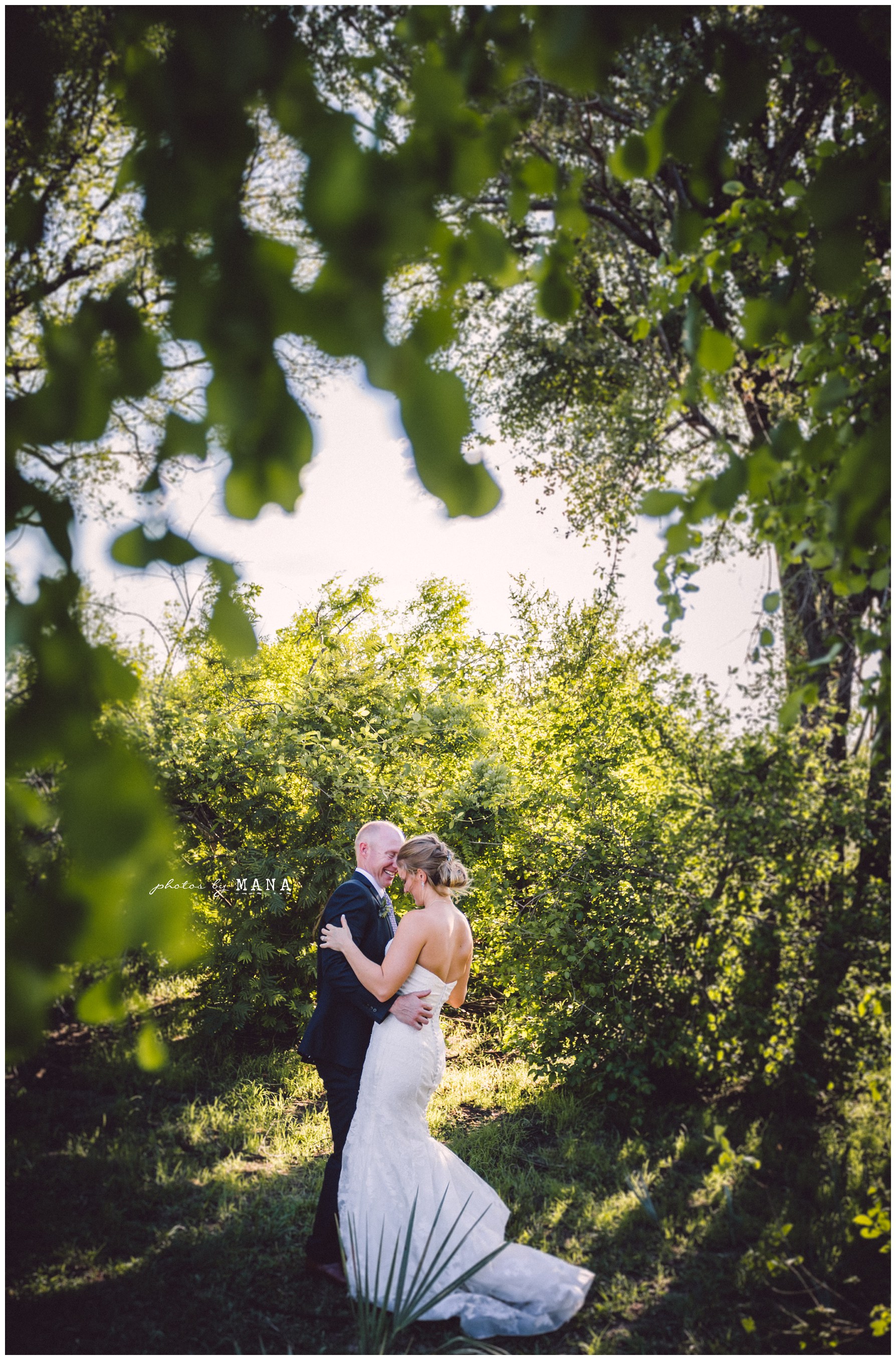 African safari wedding on the banks of the Zambezi River in Victoria Falls, Zimbabwe. Photography by Photos by Mana.