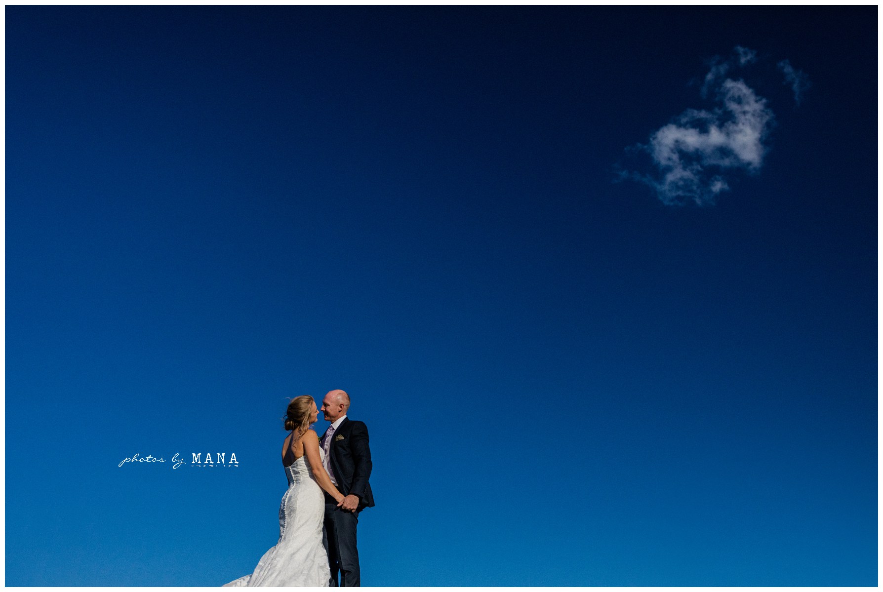 African safari wedding on the banks of the Zambezi River in Victoria Falls, Zimbabwe. Photography by Photos by Mana.
