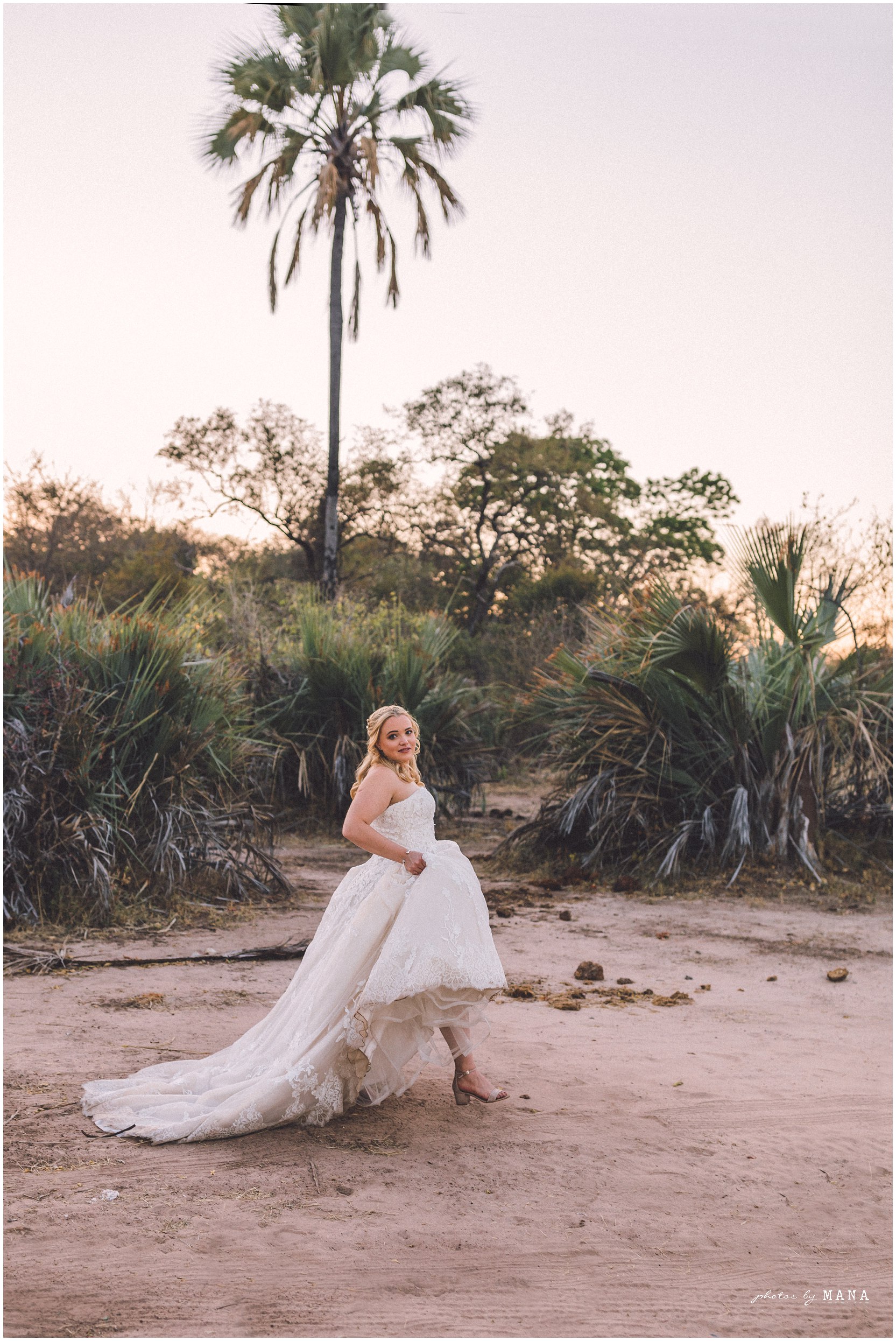 African safari wedding on the banks of the Zambezi River in Victoria Falls, Zimbabwe. Wedding planning byPure Africa Weddings. Photography by Photos by Mana.