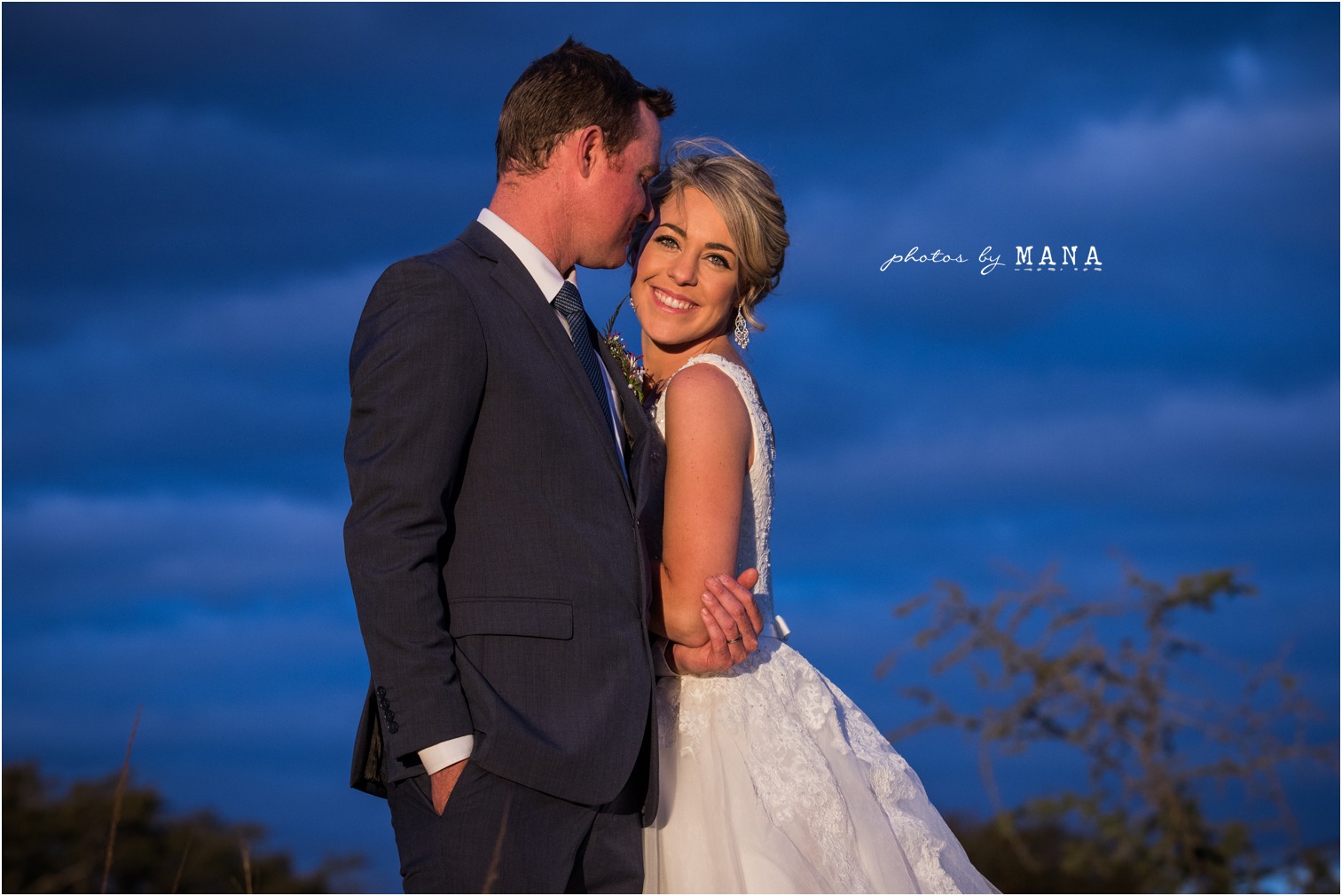 Lauren and Andrew's wedding: foliage & flowers and game farm strolls...