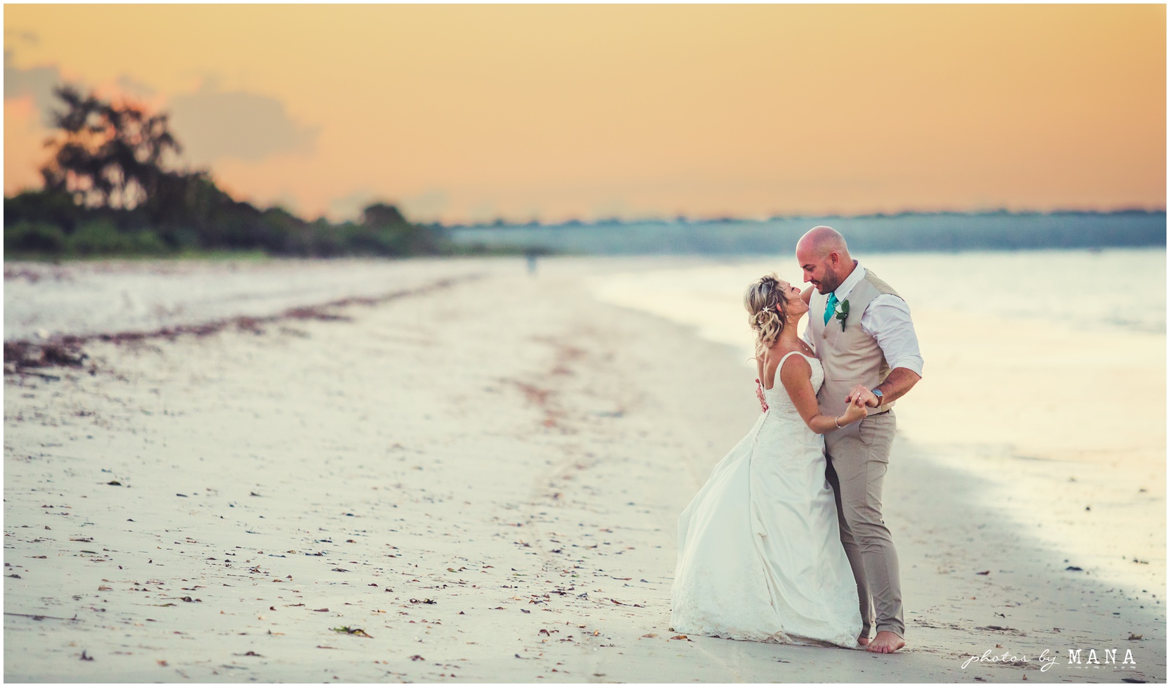 Leandi and Kevin's Mozambique beach wedding